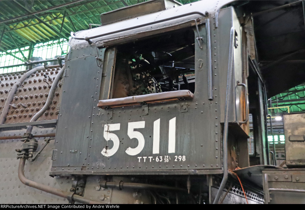 UP 5511 cab closeup